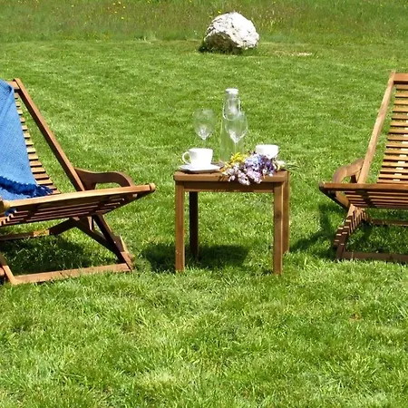 Prázdninový dům Alleinstehendes Mit Swimmingpool